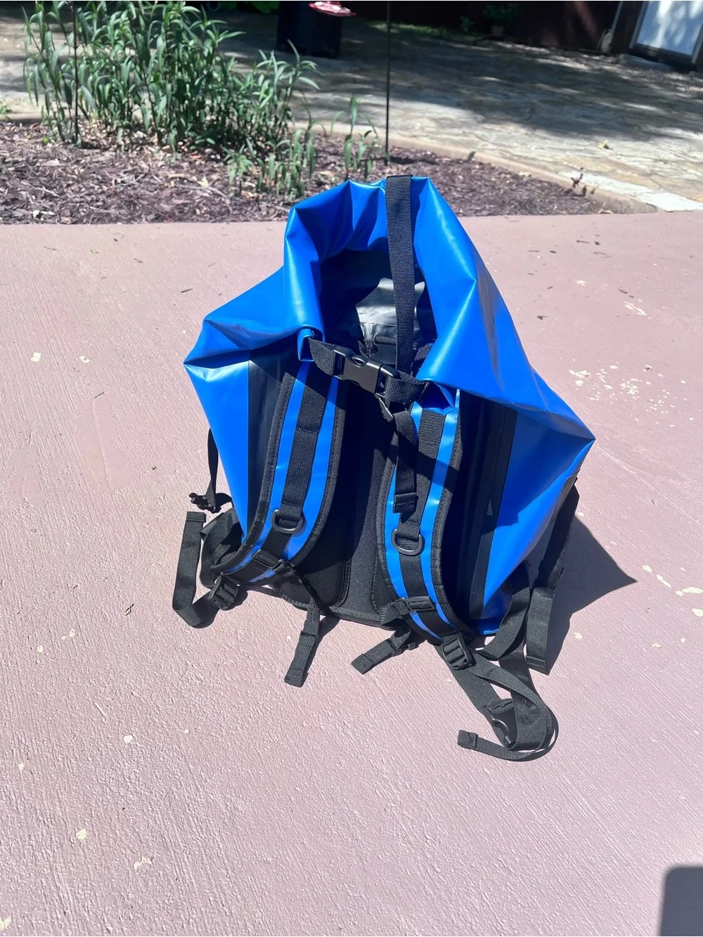 Earth-pak Waterproof Blue Roll-Top Backpack. New.